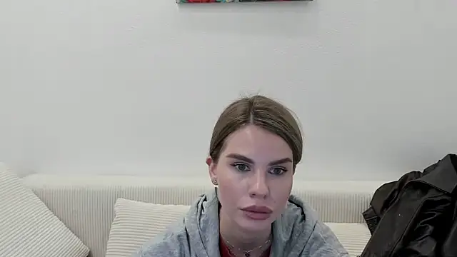 MollyCem online show from 03-11-26, 05:07