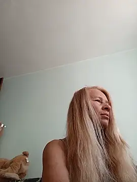 Snapshot of ViktoriaSexi1 chatting on 05-19-26, 04:41 ViktoriaSexi1 online show from 05-19-26, 04:41