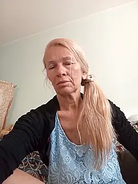 Snapshot of ViktoriaSexi1 chatting on 04-21-26, 04:52 ViktoriaSexi1 online show from 04-21-26, 04:52