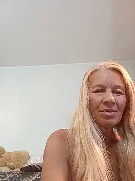Snapshot of ViktoriaSexi1 chatting on 06-07-26, 07:52 ViktoriaSexi1 online show from 06-07-26, 07:52