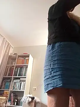 ViktoriaSexi1 online show from 04-18-26, 03:42