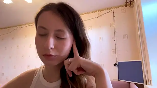Snapshot of AlesiaGurevich chatting on 07-31-26, 02:15 AlesiaGurevich online show from 07-31-26, 02:15