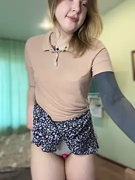 Snapshot of _elliiss_ chatting on 05-08-26, 01:04 elliiss online show from 05-08-26, 01:04