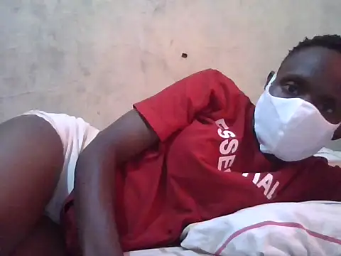 Snapshot of Ammiiey chatting on 05-10-26, 12:42 Ammiiey online show from 05-10-26, 12:42