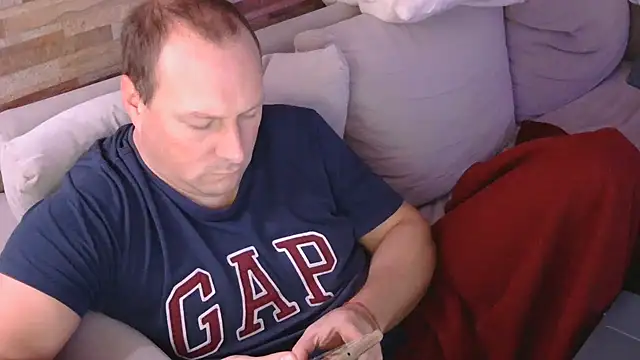 Snapshot of lustonfan chatting on 05-08-26, 11:58 lustonfan online show from 05-08-26, 11:58