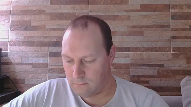 Snapshot of lustonfan chatting on 07-25-26, 12:44 lustonfan online show from 07-25-26, 12:44