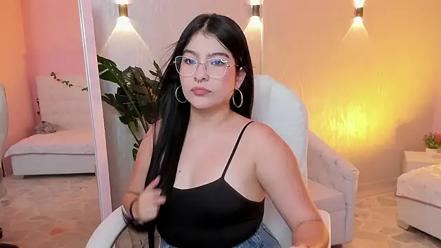 HannaLee333 online show from 03-04-26, 09:00