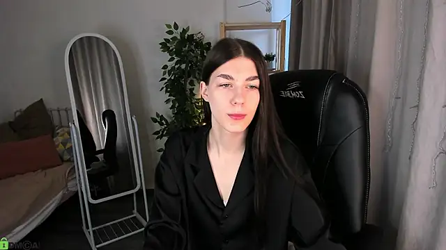Snapshot of LunaRossaa chatting on 06-03-26, 11:53 LunaRossaa online show from 06-03-26, 11:53
