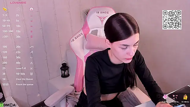 LunaRossaa online show from 03-31-26, 12:12