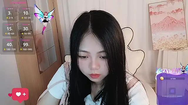 Noelle-2007 online show from 04-10-26, 04:25