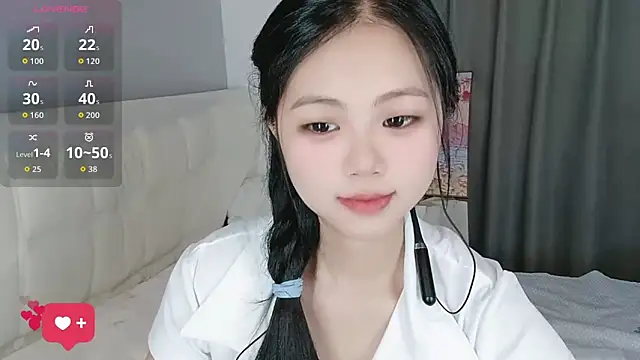 Noelle-2007 online show from 04-16-26, 05:57