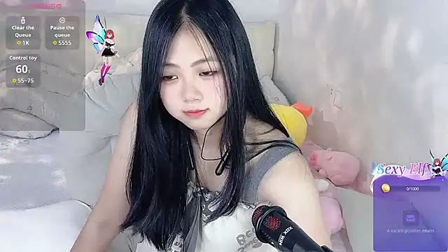 Noelle-2007 online show from 04-23-26, 07:04