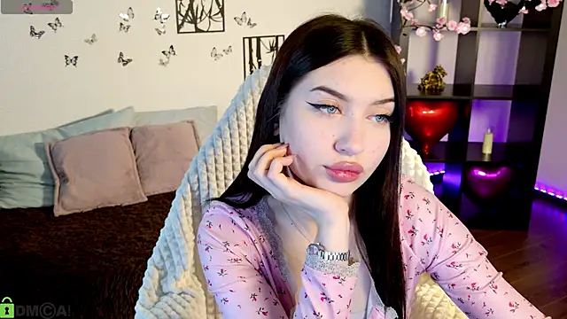Snapshot of Sugar_Kitten12 chatting on 05-18-26, 01:28 Sugar Kitten12 online show from 05-18-26, 01:28