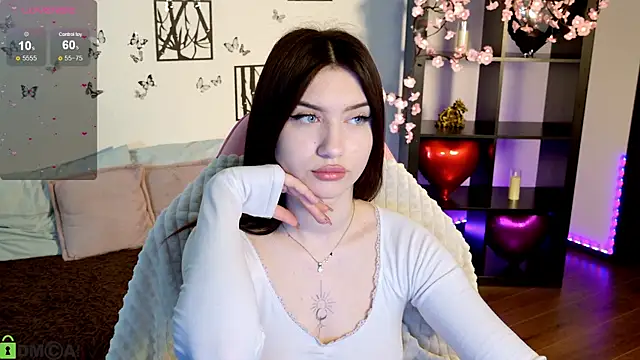Snapshot of Sugar_Kitten12 chatting on 05-20-26, 04:42 Sugar Kitten12 online show from 05-20-26, 04:42