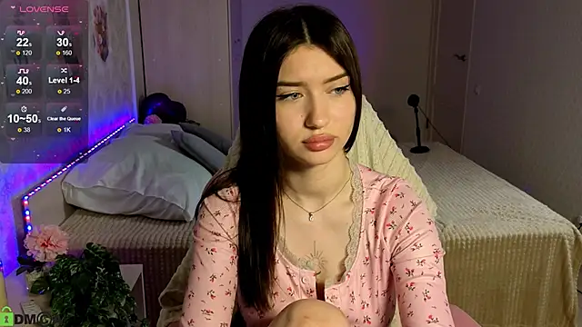 Snapshot of Sugar_Kitten12 chatting on 06-14-26, 02:24 Sugar Kitten12 online show from 06-14-26, 02:24