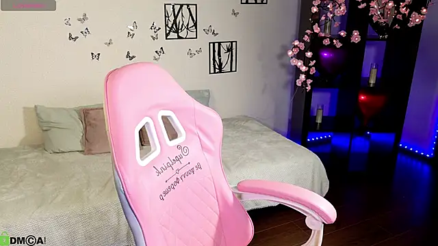 Sugar Kitten12 online show from 04-18-26, 01:08