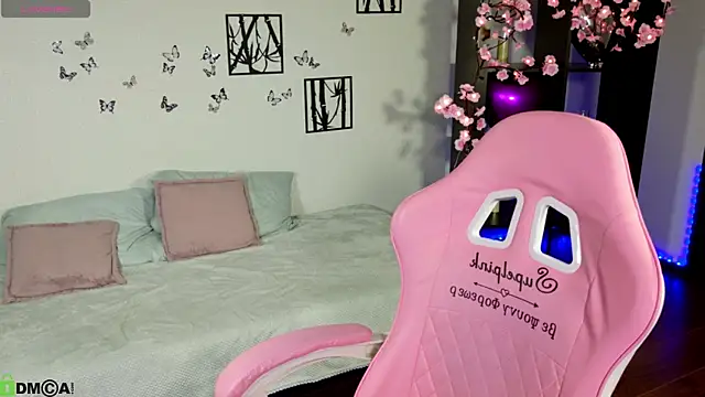 Snapshot of Sugar_Kitten12 chatting on 04-24-26, 02:02 Sugar Kitten12 online show from 04-24-26, 02:02