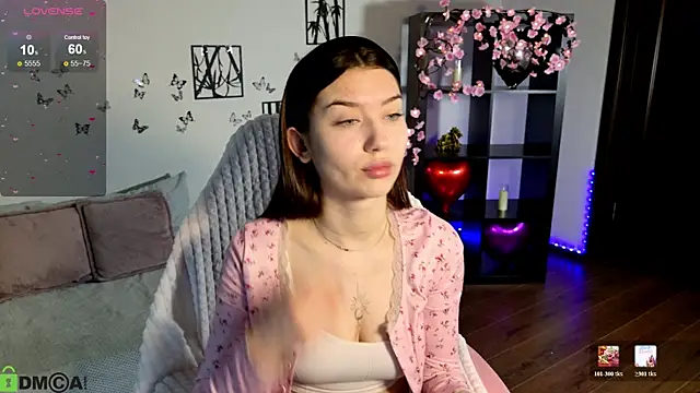 Snapshot of Sugar_Kitten12 chatting on 06-06-26, 01:11 Sugar Kitten12 online show from 06-06-26, 01:11