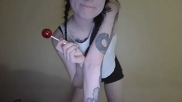 MaryWood online show from 03-06-26, 05:41