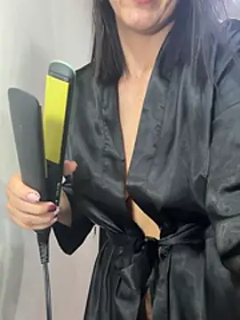 SamanthaWalker  online show from 04-04-26, 12:23