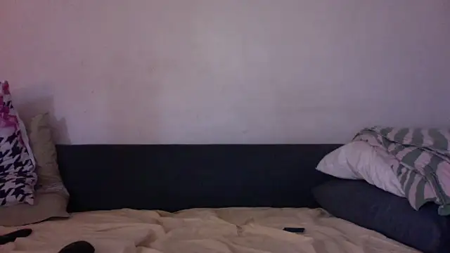 chiara-mario online show from 04-24-26, 05:15