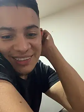 OliverTabordaa online show from 04-01-26, 09:23