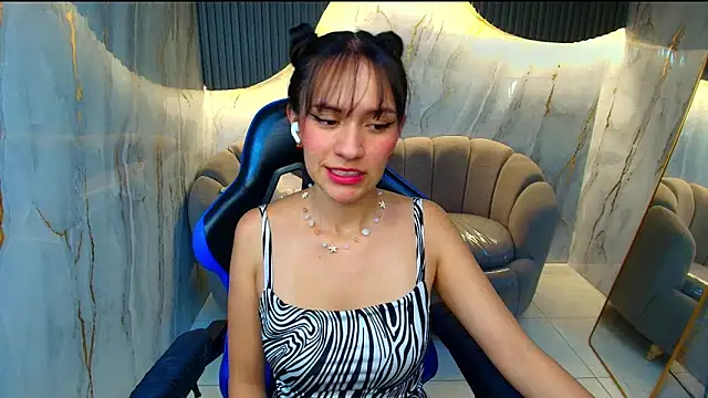 candy sky r online show from 04-23-26, 03:13