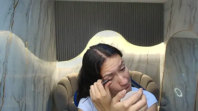 candy sky r online show from 04-18-26, 03:09