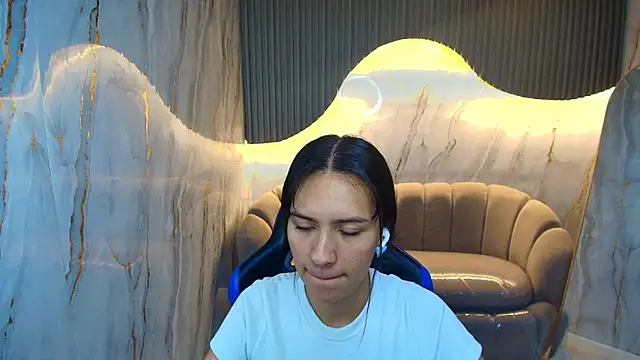 candy sky r online show from 05-07-26, 03:11