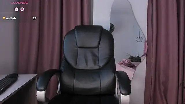 mia  star1 online show from 04-13-26, 09:52