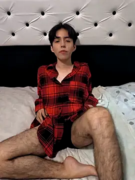 Lucca  555 online show from 03-26-26, 05:44