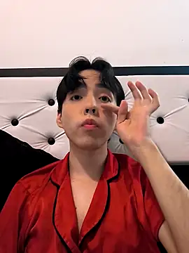 Lucca  555 online show from 03-25-26, 09:24