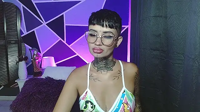 Sol Baker online show from 04-08-26, 03:41