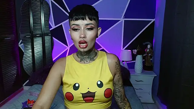 Sol Baker online show from 04-06-26, 03:13