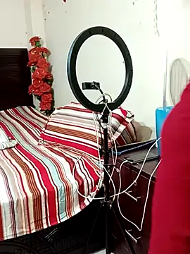 Snapshot of Lok_Sex chatting on 06-13-26, 01:20 Lok Sex online show from 06-13-26, 01:20