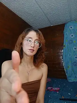 Snapshot of susanhottie1 chatting on 05-16-26, 01:04 susanhottie1 online show from 05-16-26, 01:04