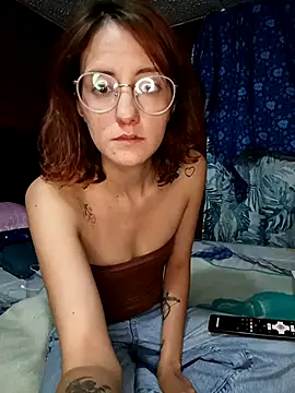 Snapshot of susanhottie1 chatting on 03-19-26, 01:27 susanhottie1 online show from 03-19-26, 01:27