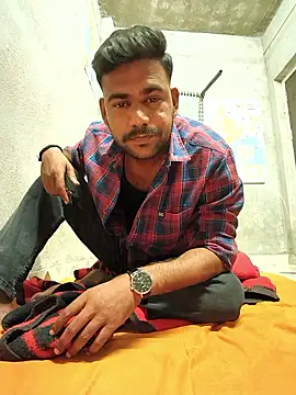 Snapshot of akshat234556 chatting on 04-08-26, 02:40 akshat234556 online show from 04-08-26, 02:40
