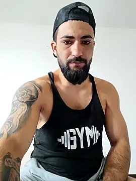 Tommy Porn  online show from 04-07-26, 10:06
