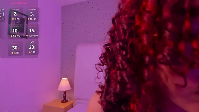 CoralineRed online show from 05-30-26, 10:48