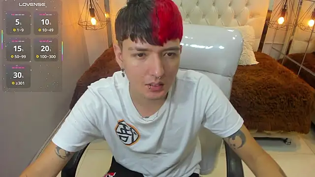 Santiago morgan online show from 03-06-26, 11:11