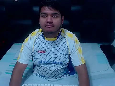 XNoahDeepThroatX online show from 03-29-26, 04:47