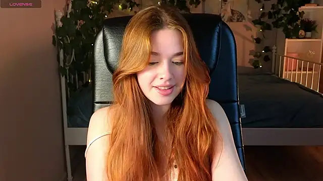 TiffanyVex online show from 03-18-26, 03:24