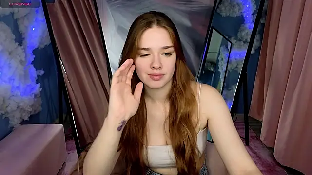 TiffanyVex online show from 03-08-26, 12:30