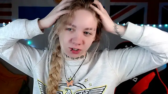 Nica Kawaii online show from 03-20-26, 06:36