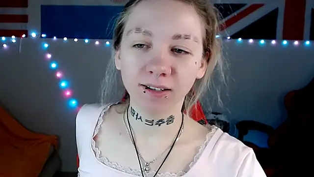 Nica Kawaii online show from 03-19-26, 06:02