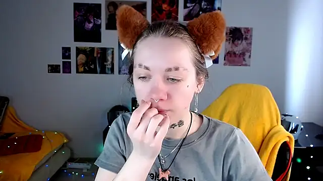 Nica Kawaii online show from 04-20-26, 09:01