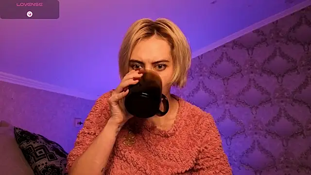 Blond ice online show from 04-07-26, 08:54