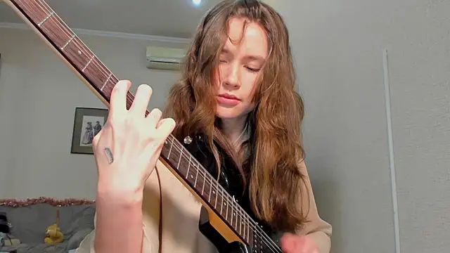 MaryannSofts online show from 04-04-26, 03:29