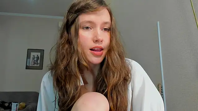Snapshot of MaryannSofts chatting on 05-01-26, 01:16 MaryannSofts online show from 05-01-26, 01:16